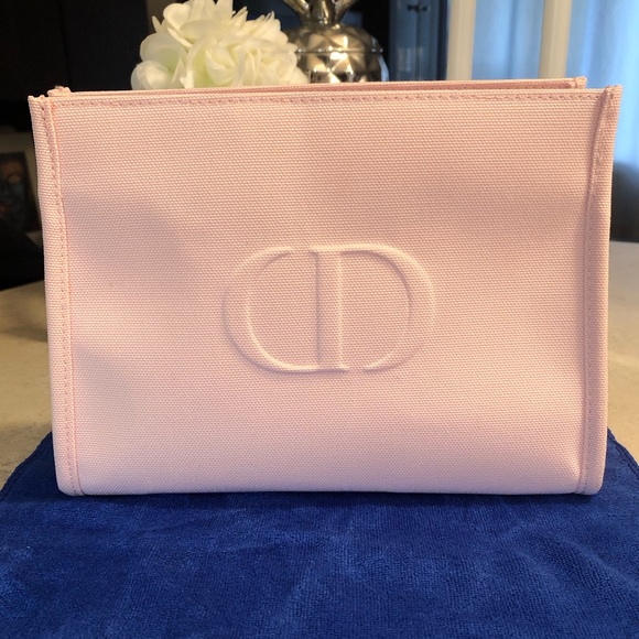 Christian Dior Pink makeup case - Picture 1 of 5